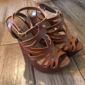 Strappy Brown Jus Fab Wedges